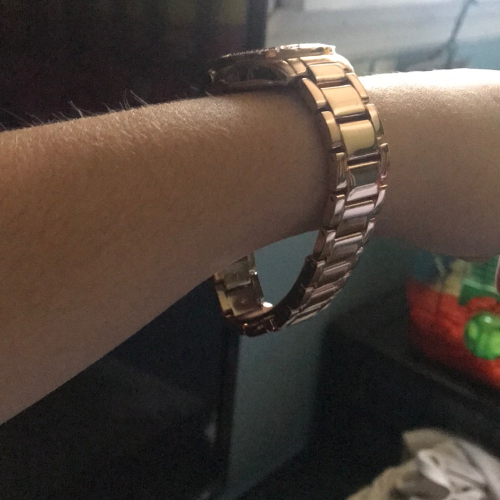 watch - Picture 5 of 5